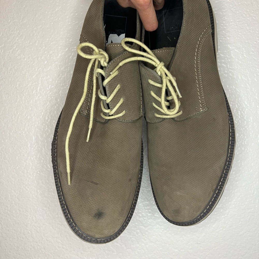 Dress shoes